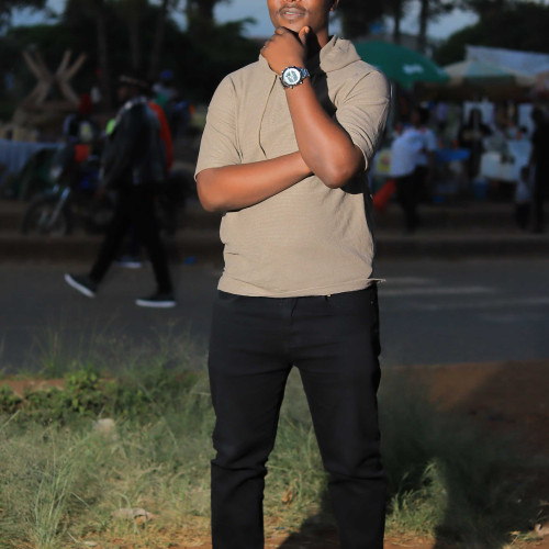 ALVINE k. profile photo