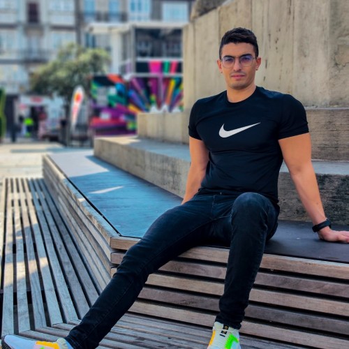 Salim E.