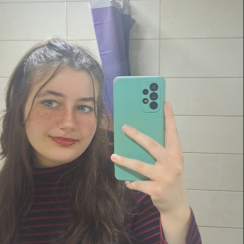 Nina J. profile photo