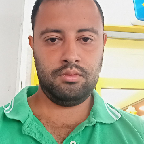 MAROEN G.