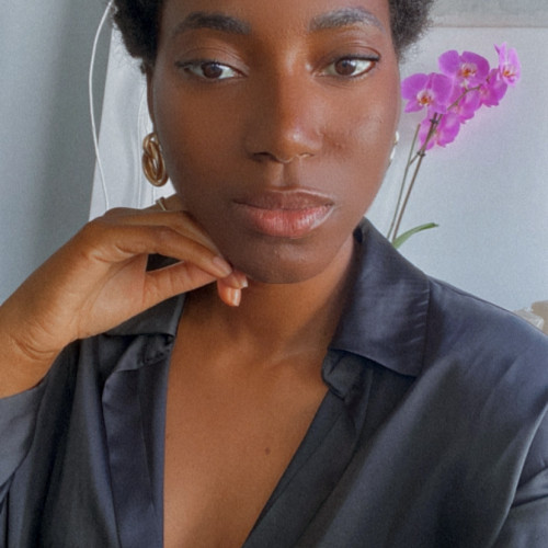 Vania F. profile photo
