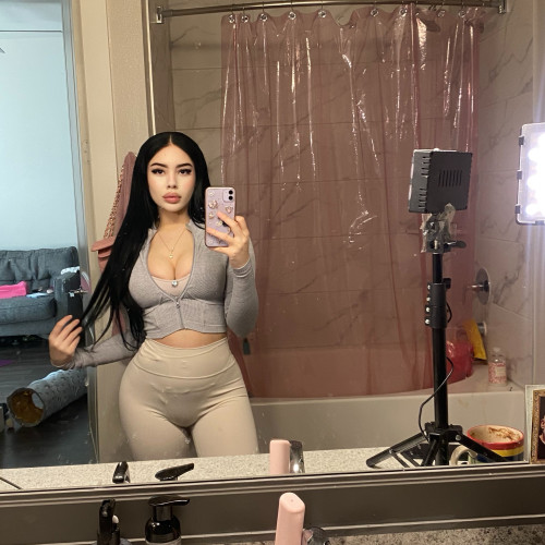 Elena R. profile photo