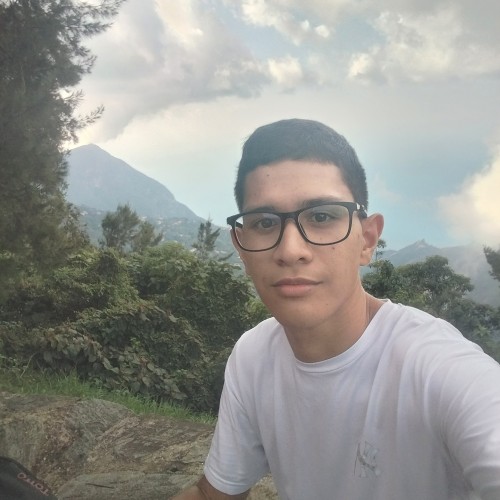 Efrain  L.