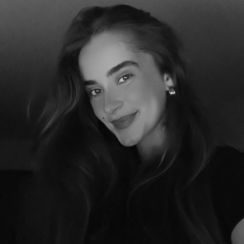 PauleEmilia M. profile photo