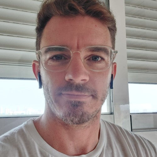 Lucas E.