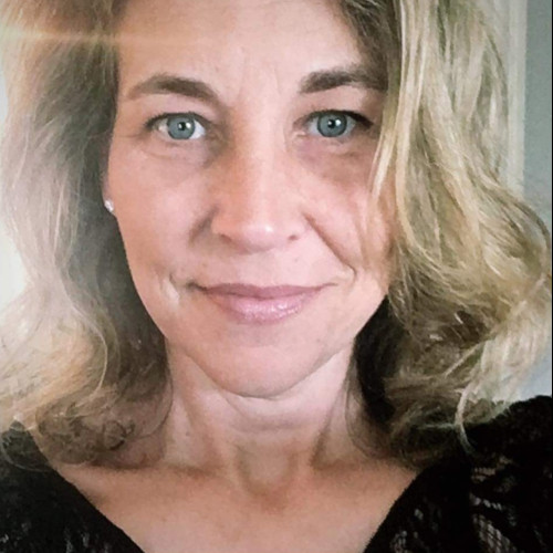 Paula  R.