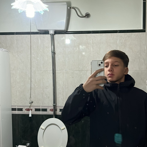Piero V. profile photo