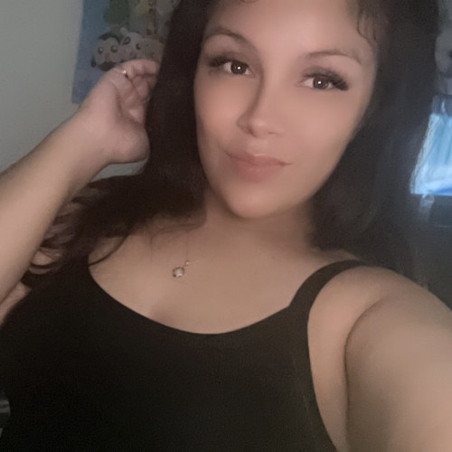 Itzel M. profile photo