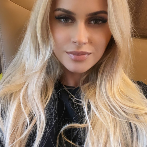 Nicole I.