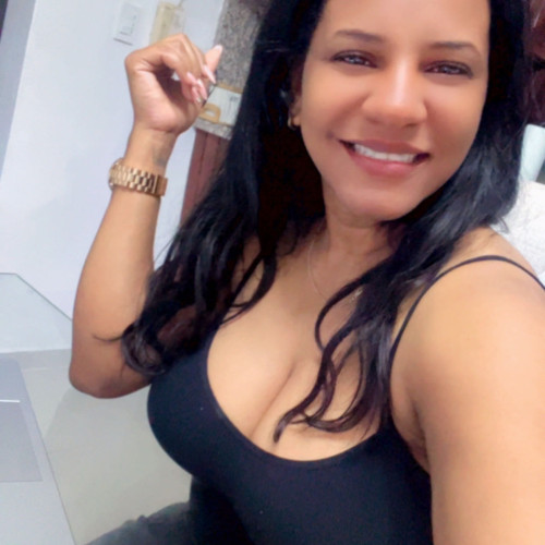 Esmeralda L. profile photo