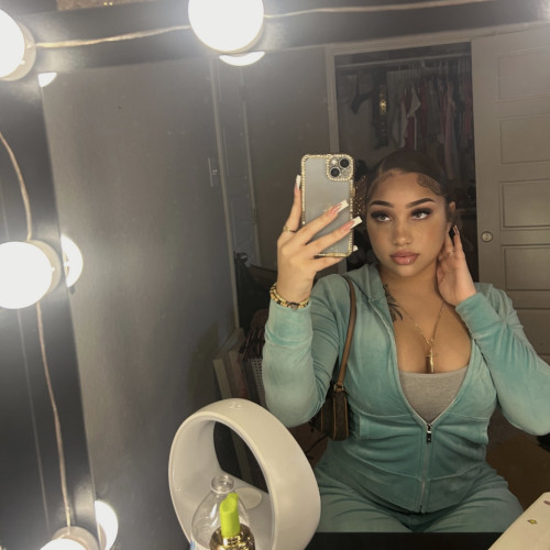 Olyvia M. profile photo