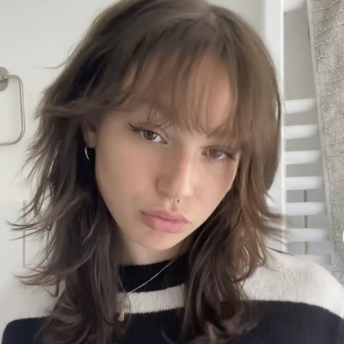 Anjelina D.
