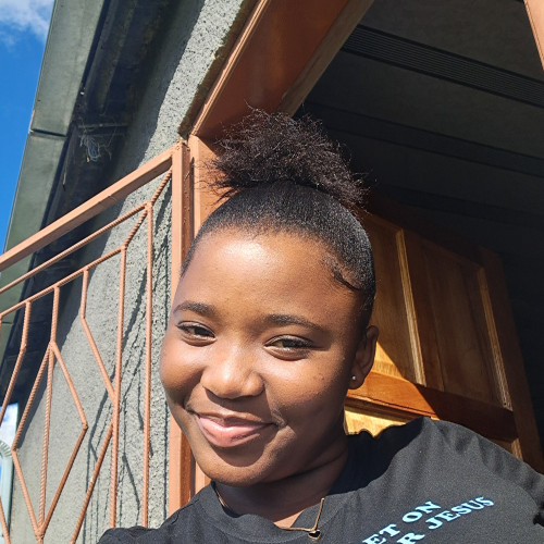 Thembi M. profile photo