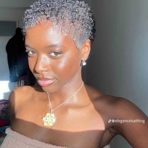 Iwinosa w. profile photo