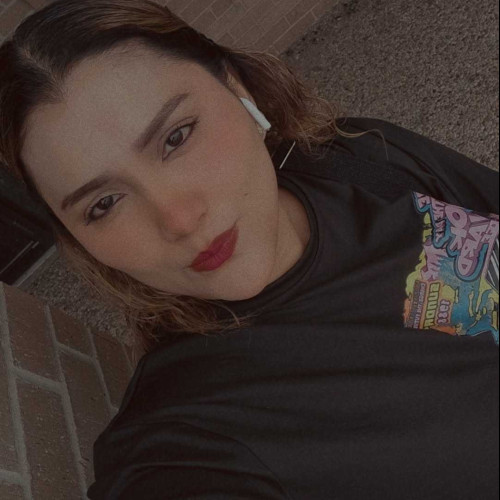 Roxana c. profile photo