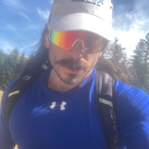 leo l. profile photo