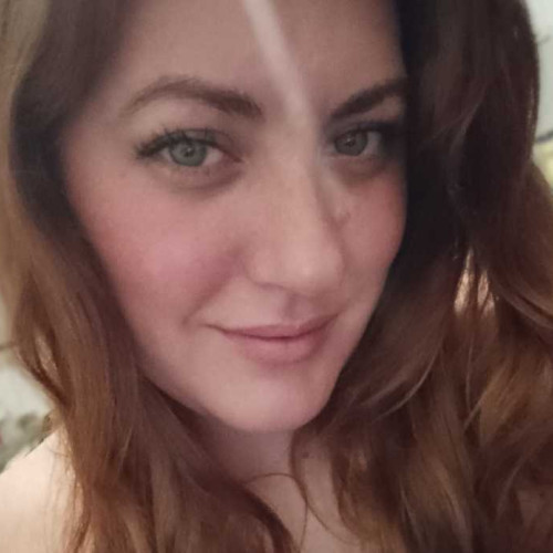 Macarena V. profile photo