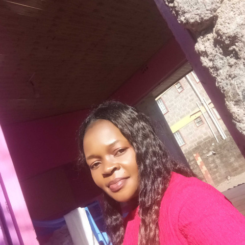 joyce E. profile photo