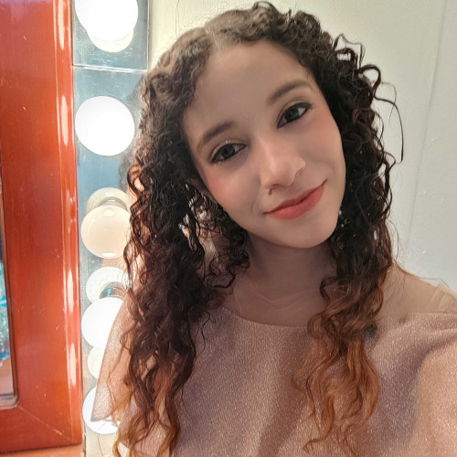 Estefany A.