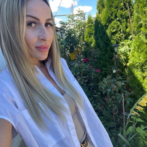 Loredana Andrada C. profile photo
