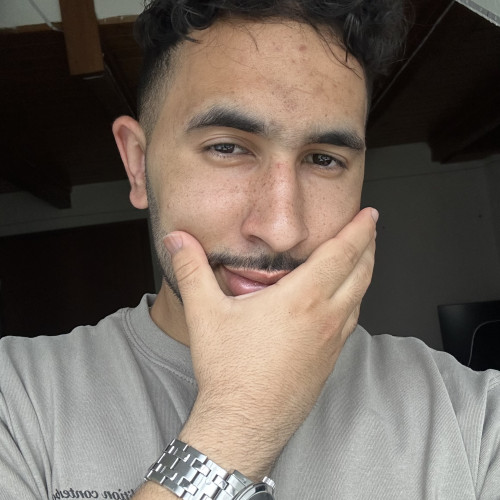 Younes J. profile photo