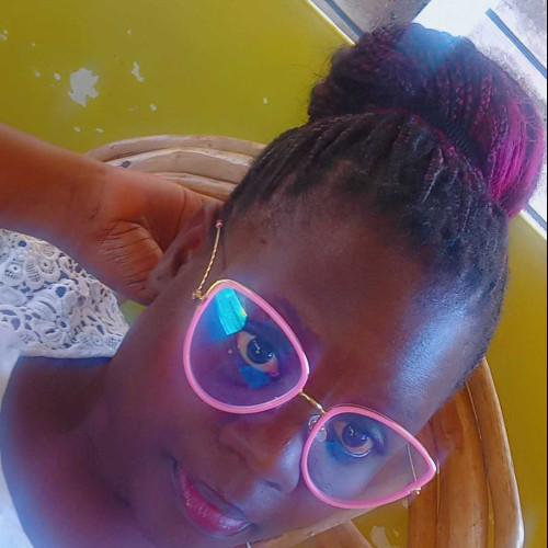 charity w. profile photo