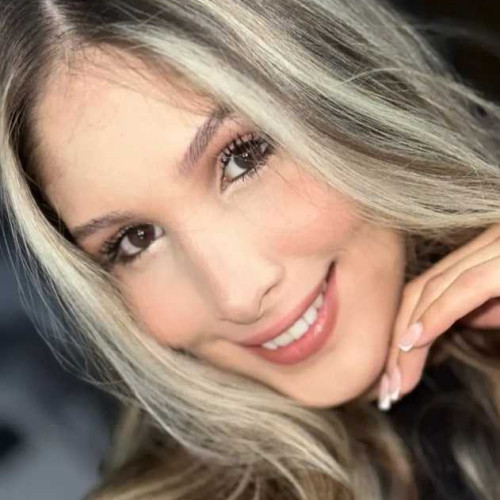 Daniella l.