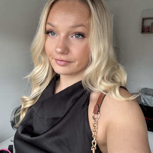 larissa c. profile photo