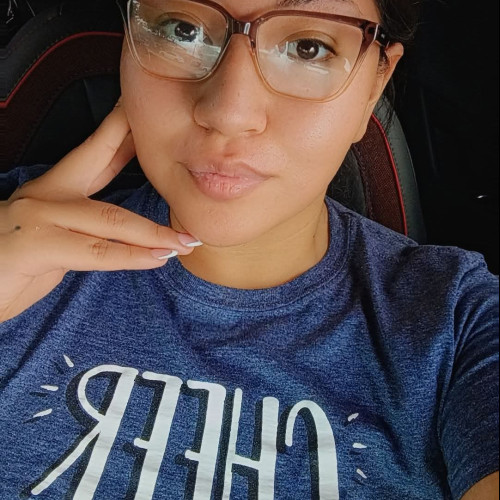 Itzel R. profile photo