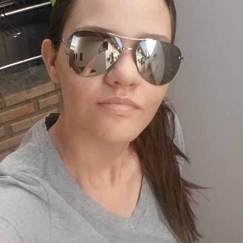 Aline D.