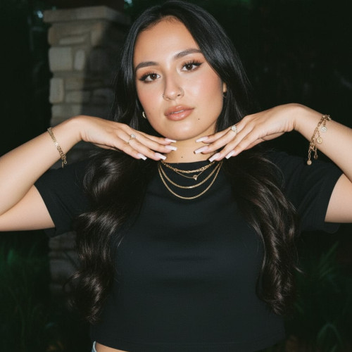 maria v. profile photo