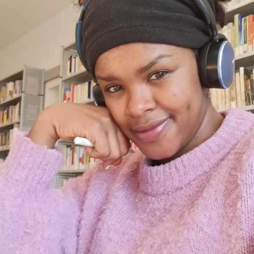 Hawa W. profile photo