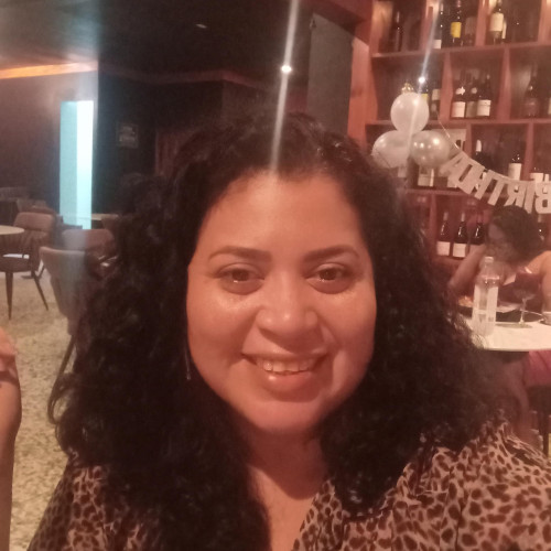 Vikky M. profile photo