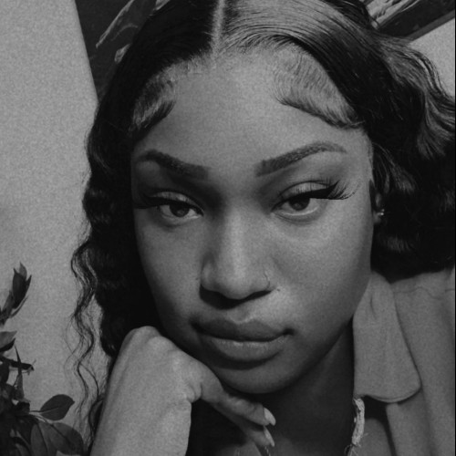 Shannelle B.