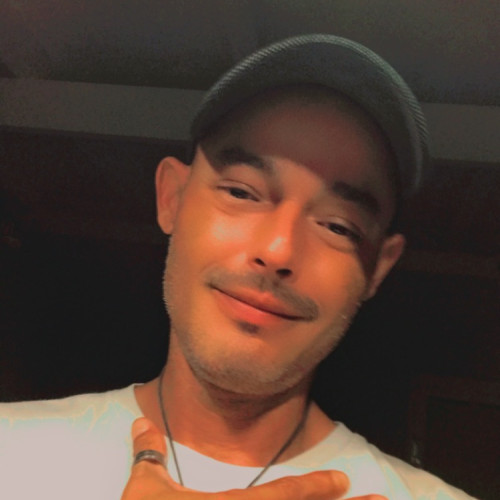 Manuel R.