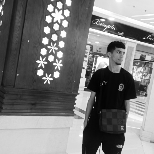 Miloud N.