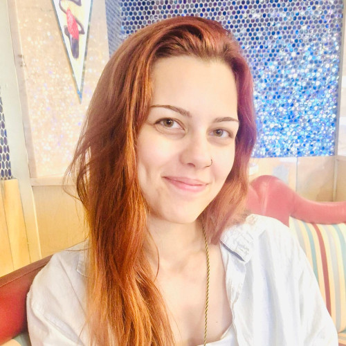 Mari V. profile photo
