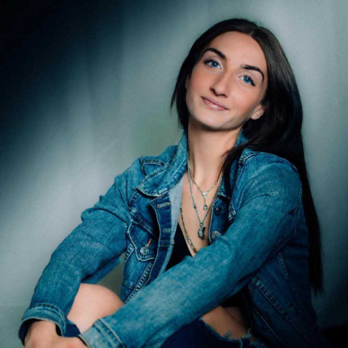 sierra F. profile photo