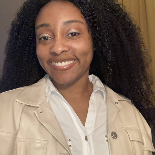 Bee T. profile photo