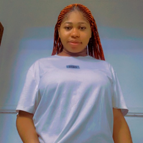 Ashleyn  R.