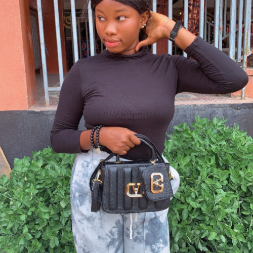 Mira  E. profile photo