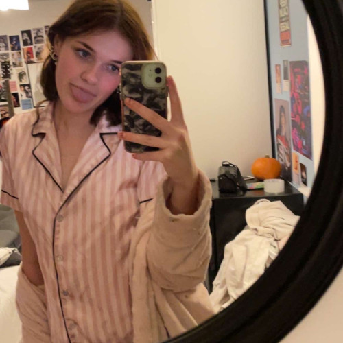leah r. profile photo