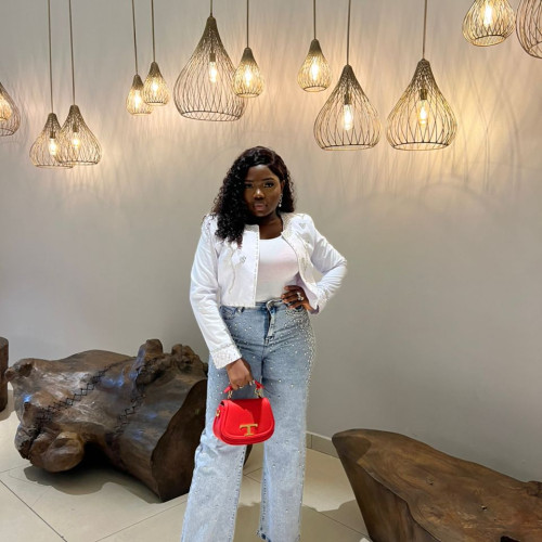 Eniola B.