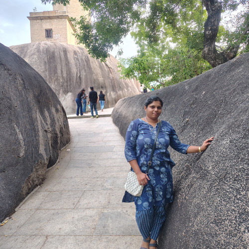 Meena  G.