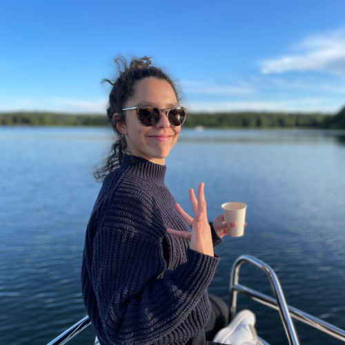 Elisa C. profile photo