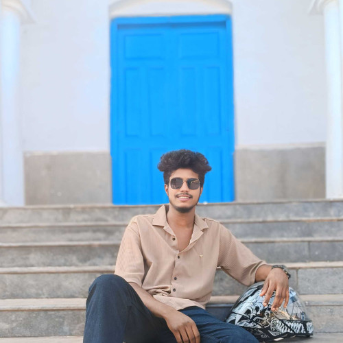 Manu M. profile photo