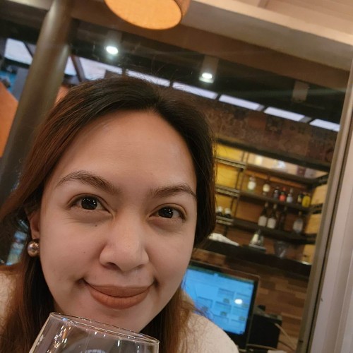 Raylene V. profile photo