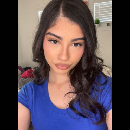 Elli R. profile photo