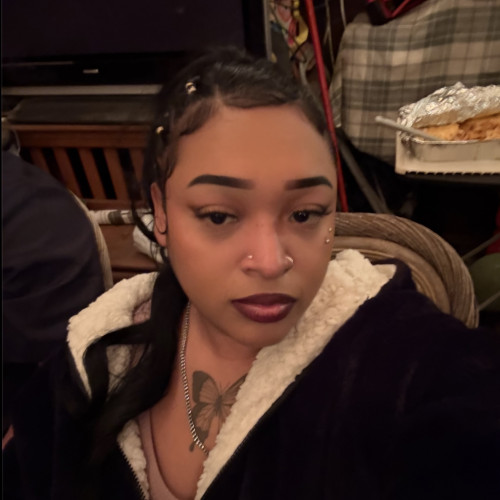 Lizz L. profile photo