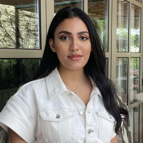 yasmine b.
